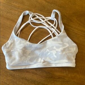 Lululemon Free to Be Wild Sports Bra
